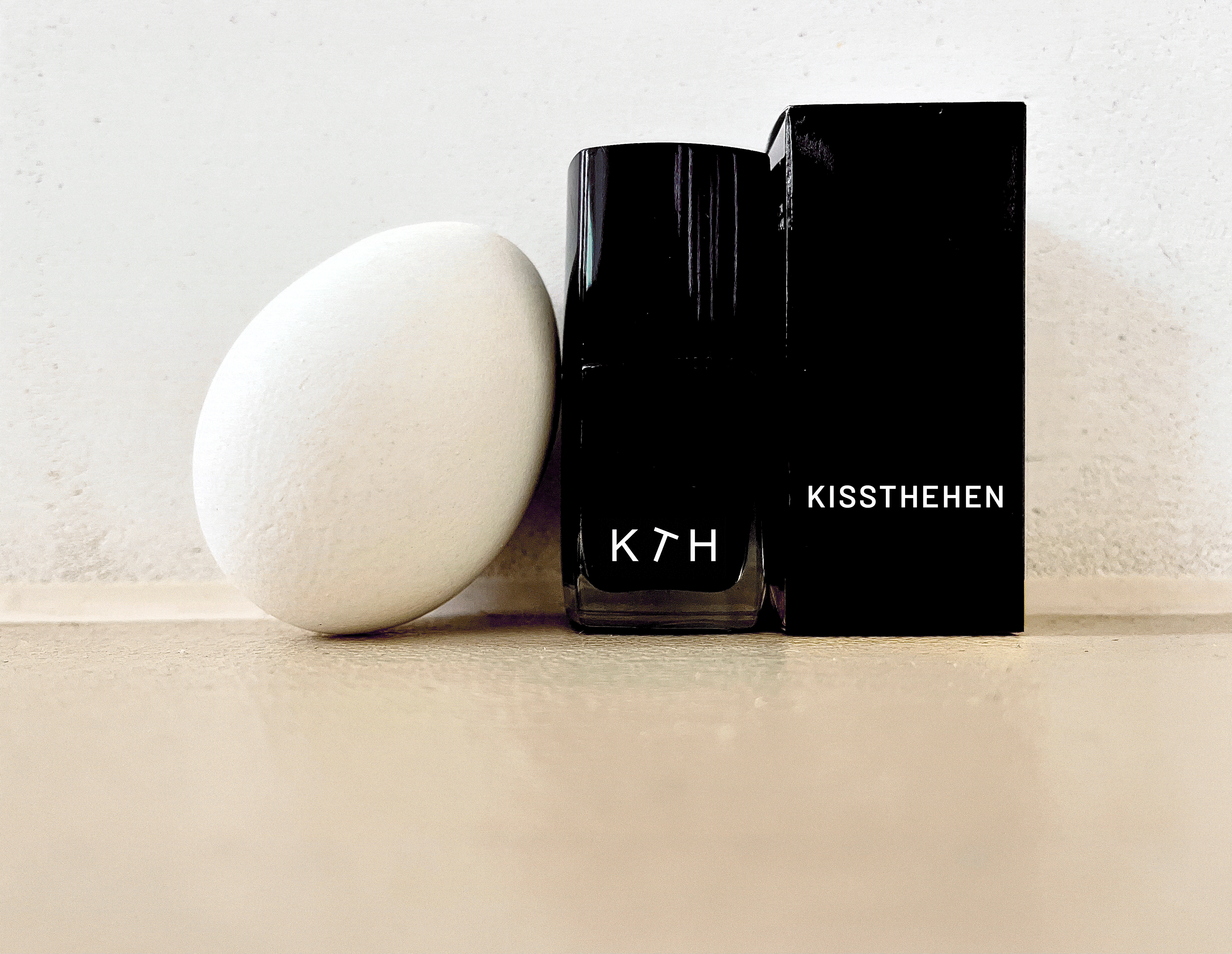 Kiss The Hen Titelbild mit Animation